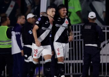 Vasco mantém possibilidade de final brasileira na Copa Sul-Americana