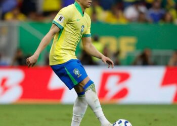 Wesley é cortado e Vanderson é convocado para amistosos da Seleção
