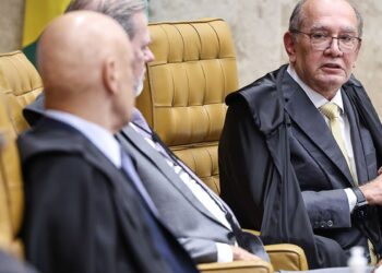Gilmar reforça a Fachin pedido de acesso integral a celular de Vorcaro
