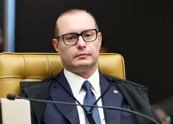 Zanin pede manifestação da Anatel sobre acesso à internet nas eleições