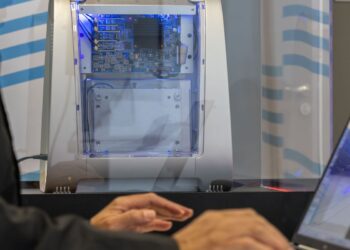 Novo computador quântico educacional passa a ser usado no Senai