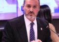 Dino determina reintegração de Andrei Rodrigues no comando da PF