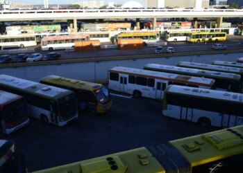 Nunes Marques cobra TREs por transporte público gratuito nas eleições