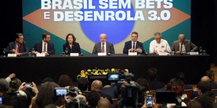 Governo cria terceira fase do Desenrola com compra de dívidas pela Uni