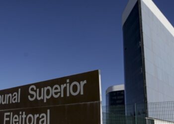 TSE rejeita ação para derrubar imagem de Bolsonaro feita por IA