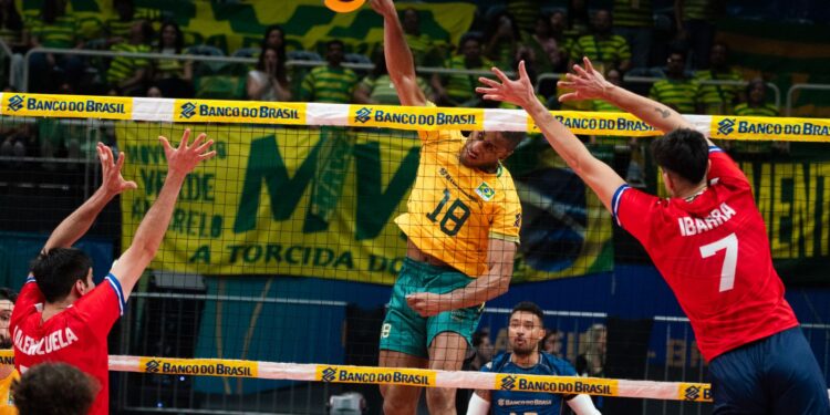 Brasil vence Chile na estreia pelo Sul-Americano de vôlei masculino