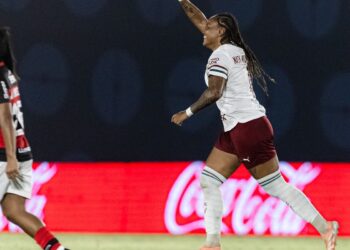 Fluminense vence Flamengo e abre vantagem na Copa do Brasil Feminina