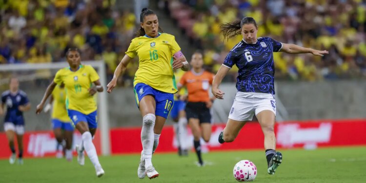 Empate com Argentina conclui período de testes na seleção feminina