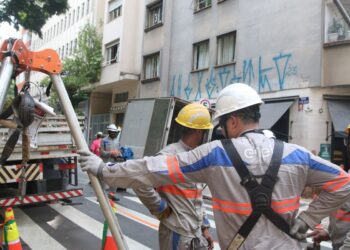 Procon paulistano multa Enel por falhas no fornecimento de energia