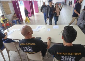 Em SP, 80% das urnas estavam encerradas quando votação foi prorrogada