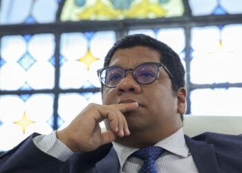 Risco de invasão de Cuba pelos EUA é real, avalia embaixador