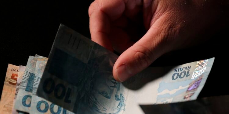 Dívida Pública sobe 0,97% em setembro e encosta em R$ 9,4 trilhões