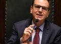Paes recorre ao STF para barrar anulação dos votos de Garotinho