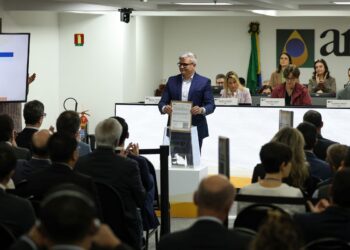 Maior leilão do pré-sal termina com sete dos 13 blocos arrematados