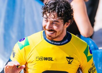 Surfe: Yago Dora, Ítalo Ferreira e Medina vão às quartas em Peniche